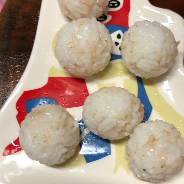 離乳食　まん丸おにぎり